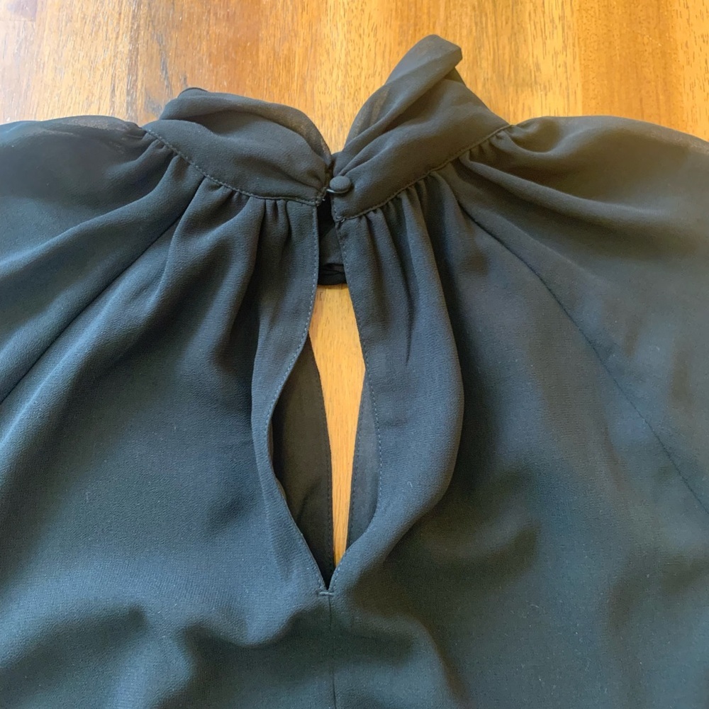 Banana Republic Top Medium Black Sheer Ballon Sleeve Button turtleneck Classy - Picture 11 of 13